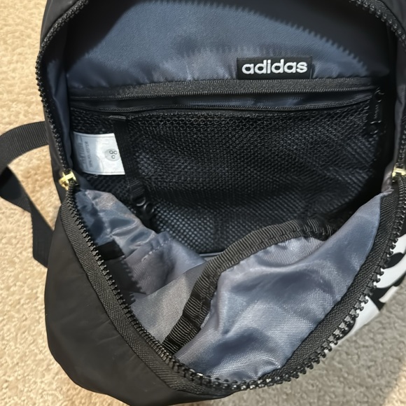 Adidas Mini backpack - Picture 4 of 9